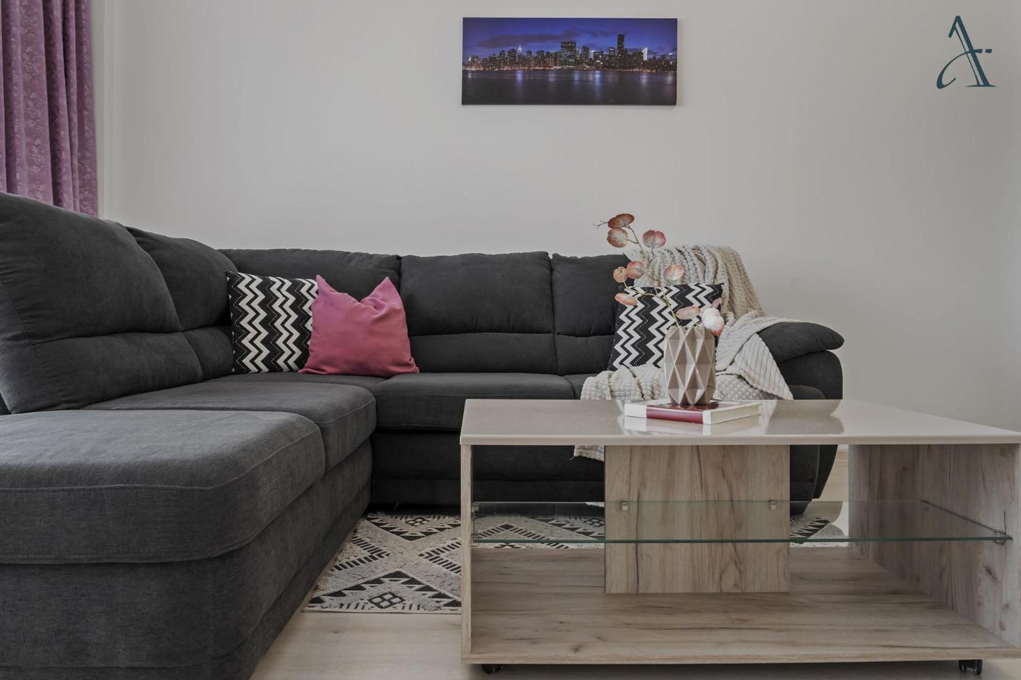 Dream Place 1Bdr Apartment นาโวดาริ ภายนอก รูปภาพ
