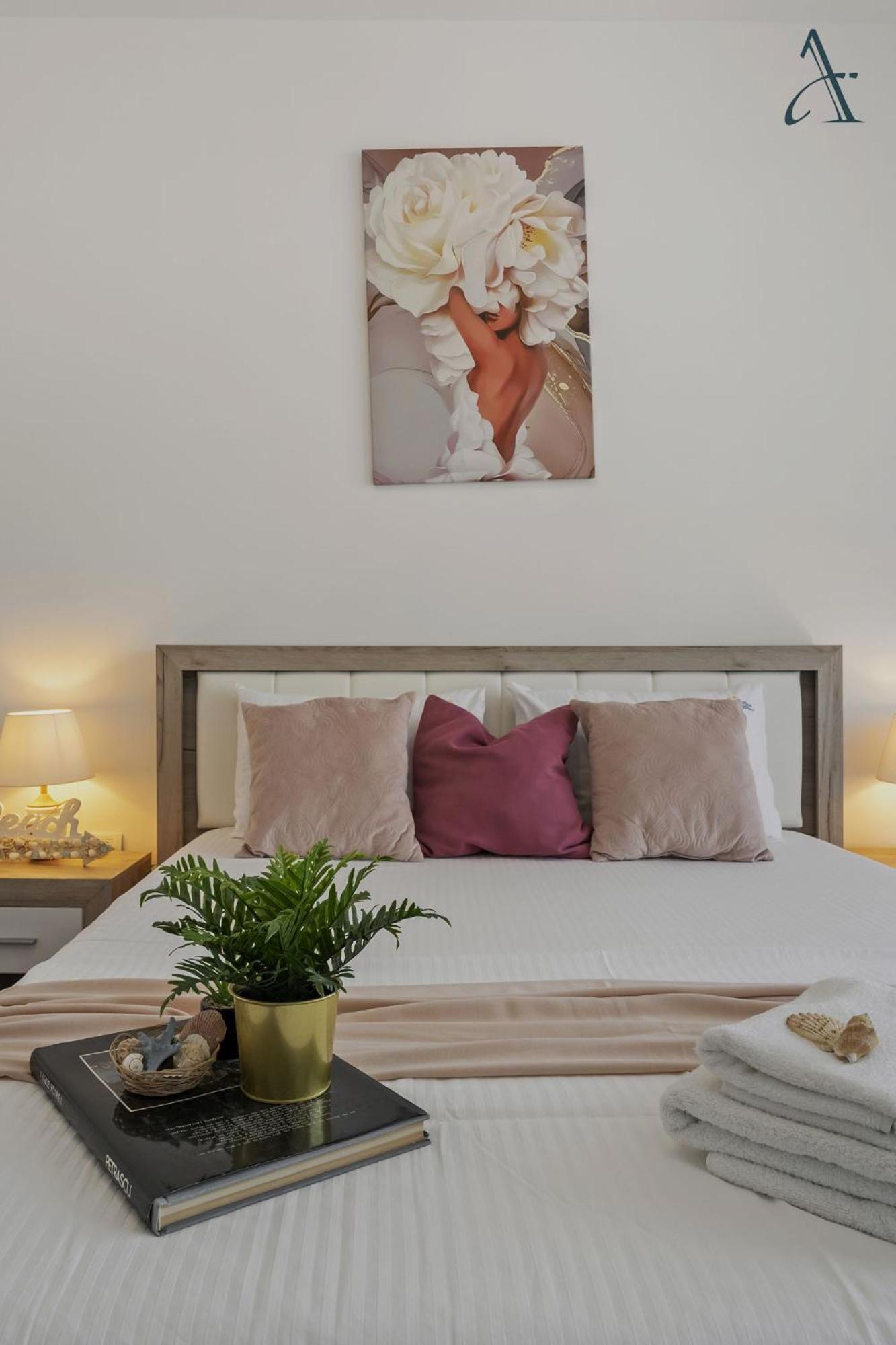 Dream Place 1Bdr Apartment นาโวดาริ ภายนอก รูปภาพ